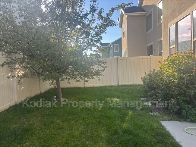 Building Photo - 13284 S Herriman Rose Blvd