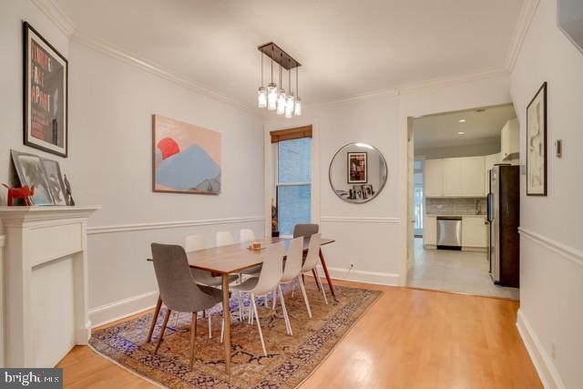 Building Photo - 726 3rd St NE