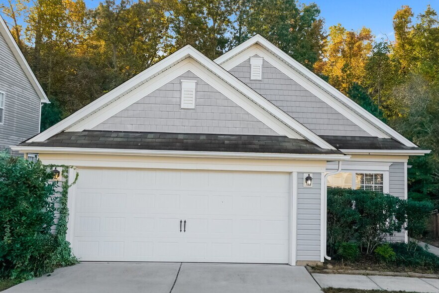 Primary Photo - 447 Averasboro Dr