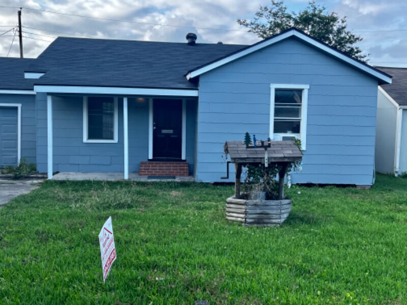 Building Photo - 3148 South Dr