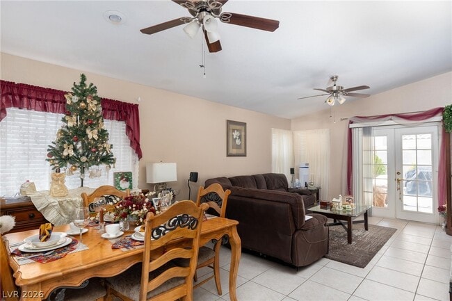 Building Photo - 1563 Raining Hills St