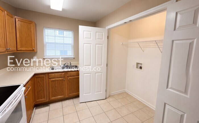 Building Photo - 61 Corley Ave