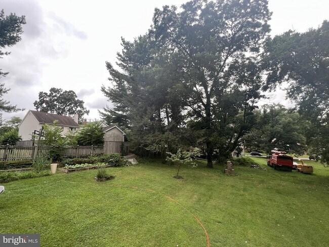 Building Photo - 5808 Meridale Rd