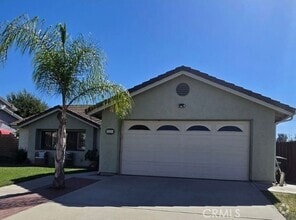 Building Photo - 31861 Vineyard Ave