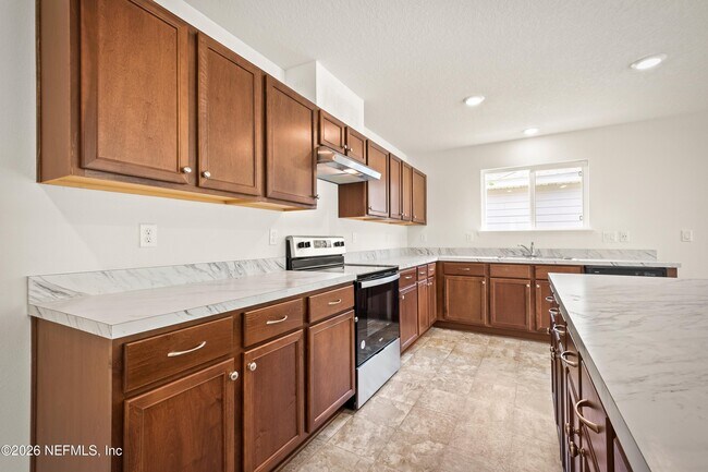 Building Photo - 2172 Hudson Grove