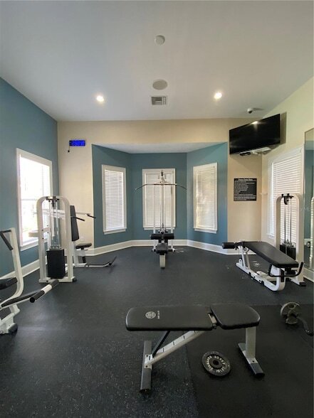 Building Photo - 10504 Villa View Cir