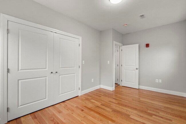 Building Photo - 515 Blue Hill Ave