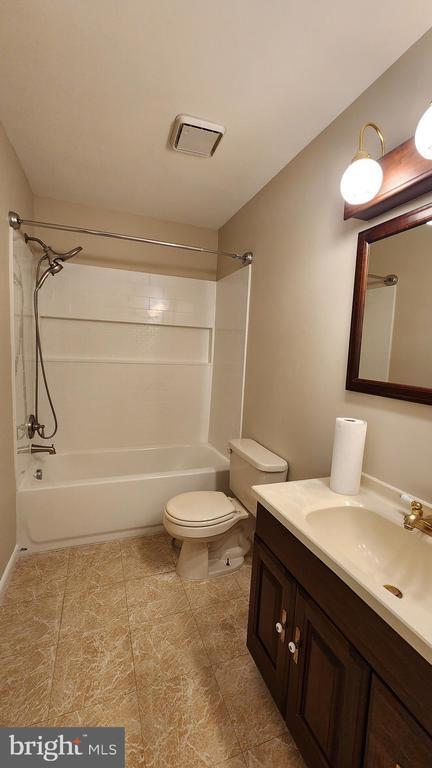 Building Photo - 14773 Truitt Farm Dr