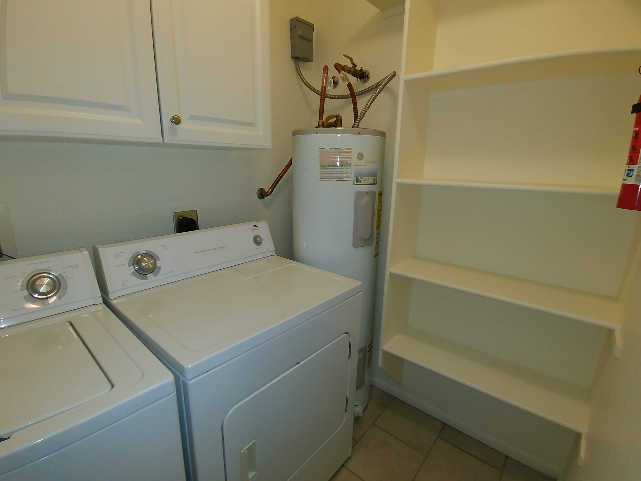 Building Photo - 89 E Cliff House Dr