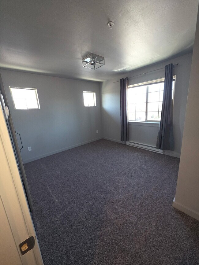 Bedroom - 4643 Bembrick St