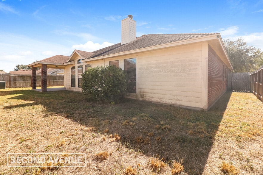 Building Photo - 6638 Cousteau Ln