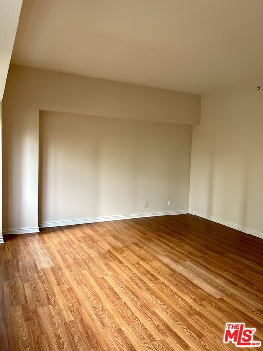 Building Photo - 10445 Wilshire Blvd