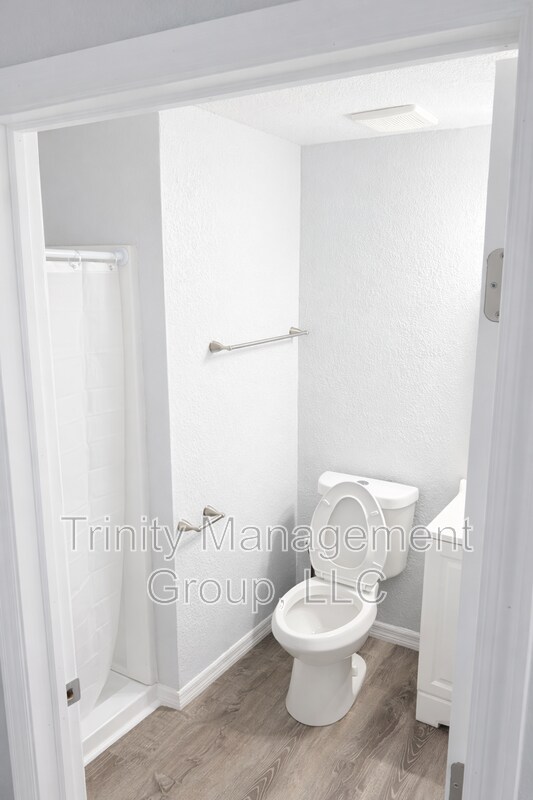 Building Photo - 1509 E Winding Way