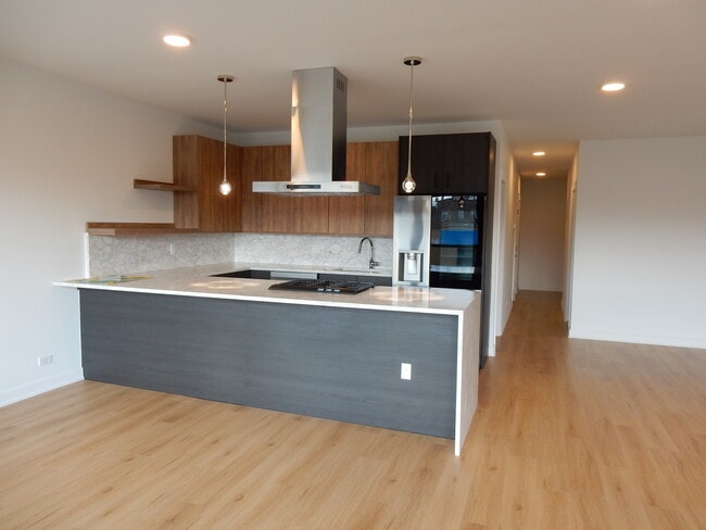 Building Photo - 2109 S Ashland Ave