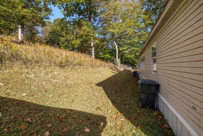 Building Photo - 548 Deer Haven Rd