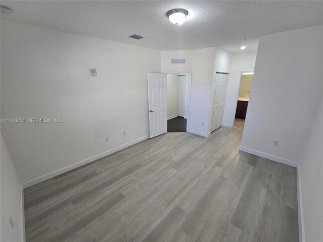 Building Photo - 260 NW 109th Ave