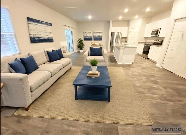 Building Photo - 4 Bed 3 Bath Single Family Home