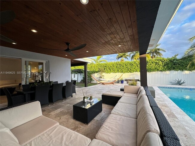 Building Photo - 2665 SW 119th Ct