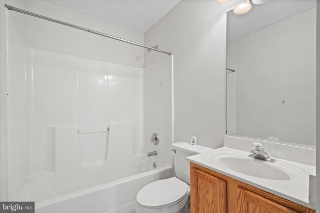 Building Photo - 21443 Hillary Ct