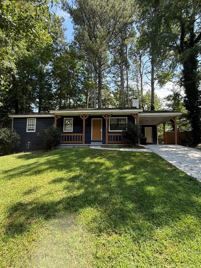 Primary Photo - 619 Lakeridge Dr SE