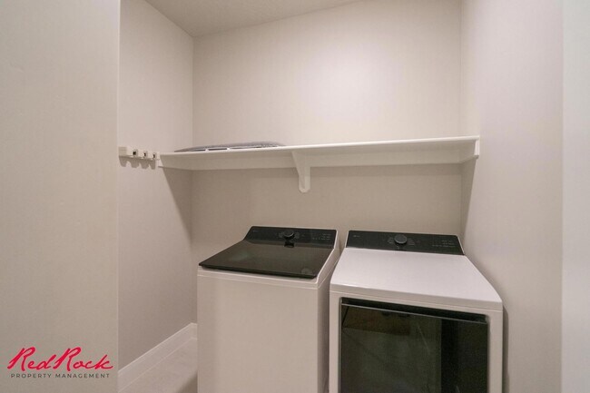 Building Photo - Modern Washington UT Home with 3 Bedrooms ...