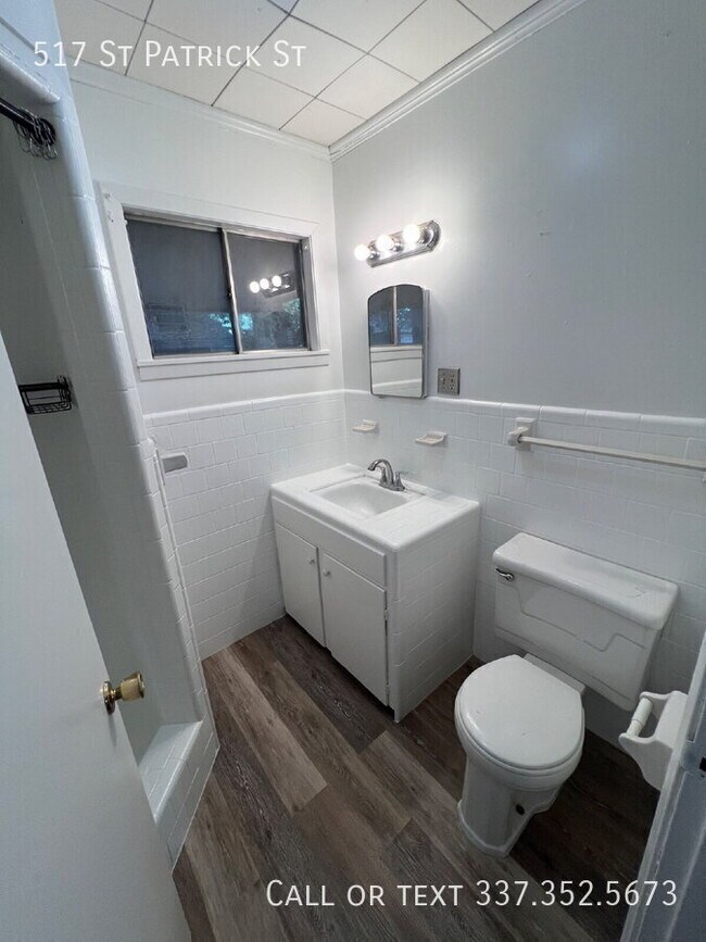 Building Photo - 517 St Patrick St