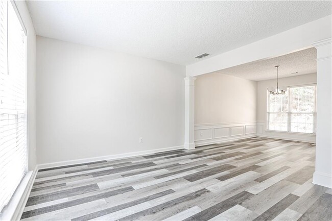 Building Photo - 4751 Bankside Way