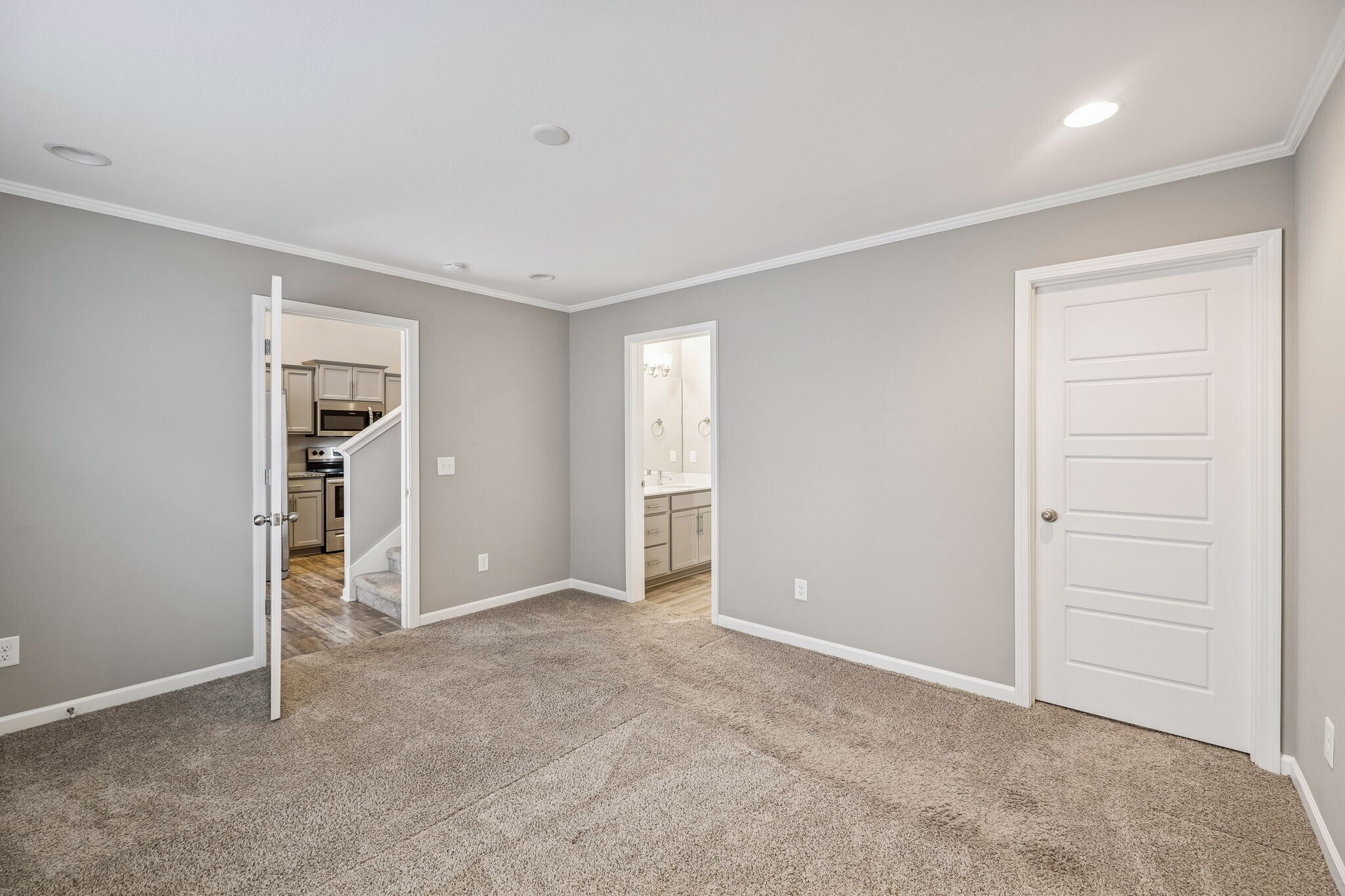 Building Photo - 3219 Clemons Cir