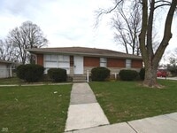 Building Photo - 5820 E 40th St