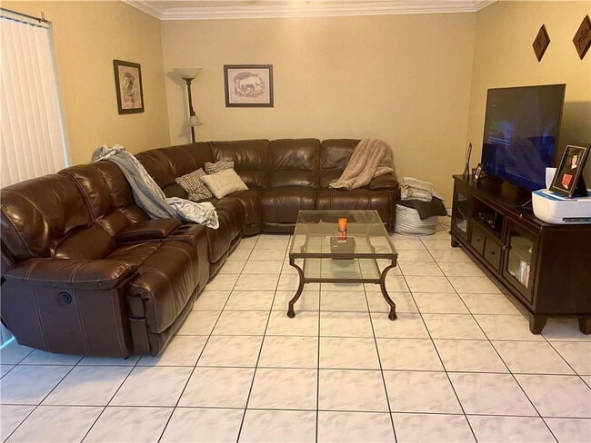 Building Photo - 5033 SW 121st Terrace