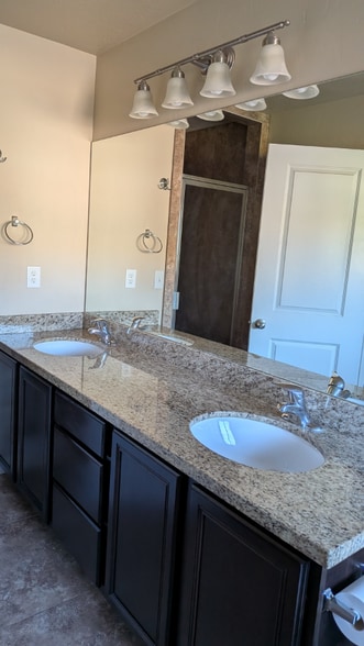 Building Photo - 7895 Spring Station Way