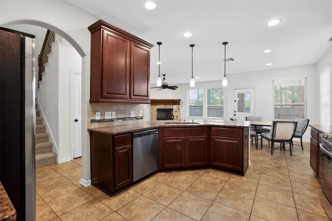 Building Photo - 74 N Whistling Swan Pl