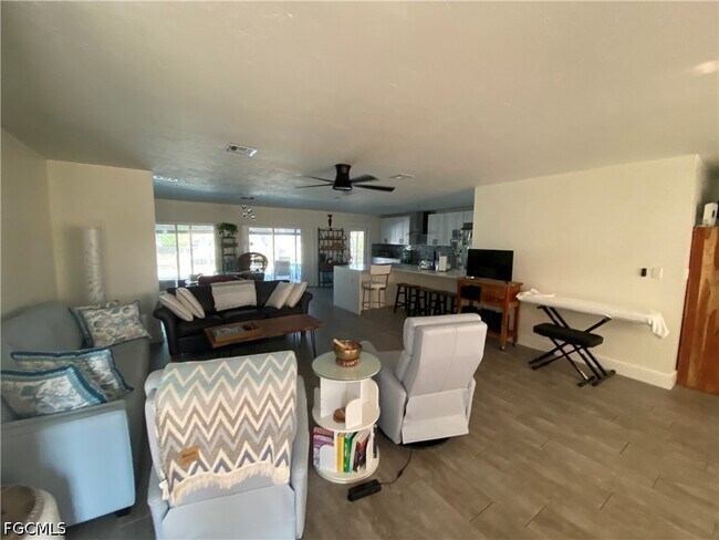 Building Photo - 5156 Sunnybrook Ct