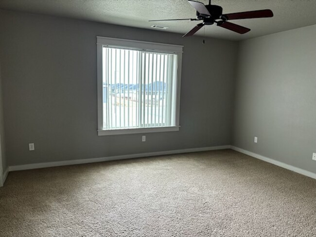 Building Photo - 4526 N Kilee Ave