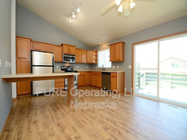 Building Photo - 6110 S 188th St