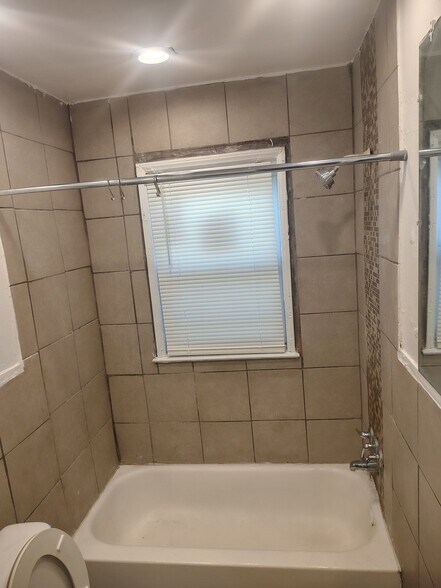 Building Photo - 19324 Avon Ave