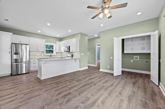 Building Photo - 10188 Russellville Rd