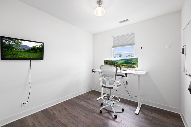 Building Photo - 1222 N Harbor Blvd