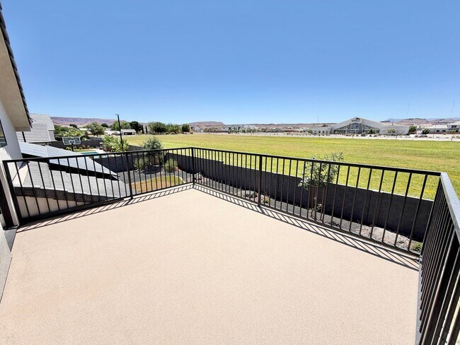 Building Photo - 3134 Blue Heron Dr