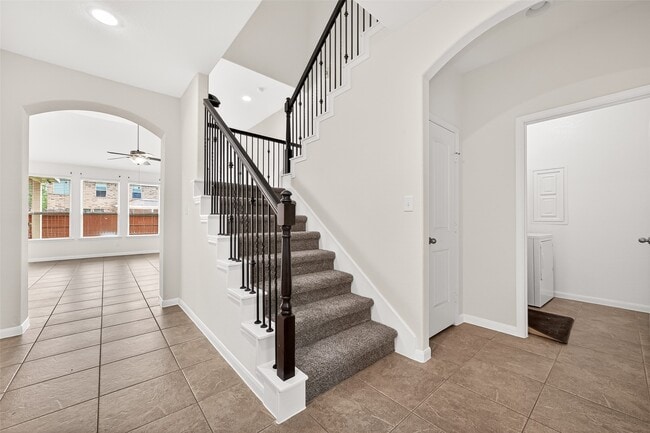 Building Photo - 17415 Sandalisle Ln