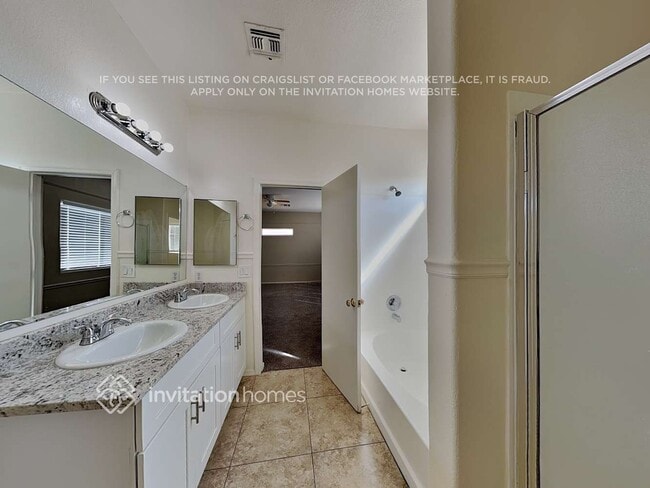 Building Photo - 14451 N 132nd Dr