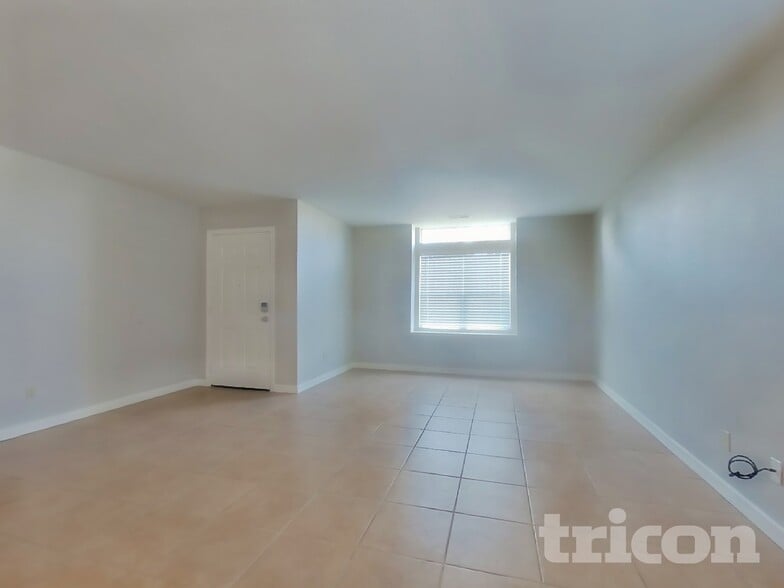 Building Photo - 5885 Wilkinson St