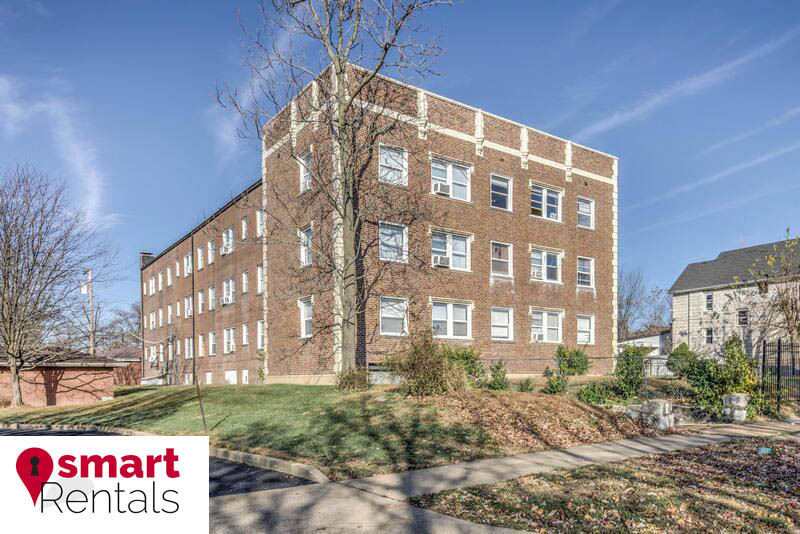 Building Photo - 807 Clara Ave