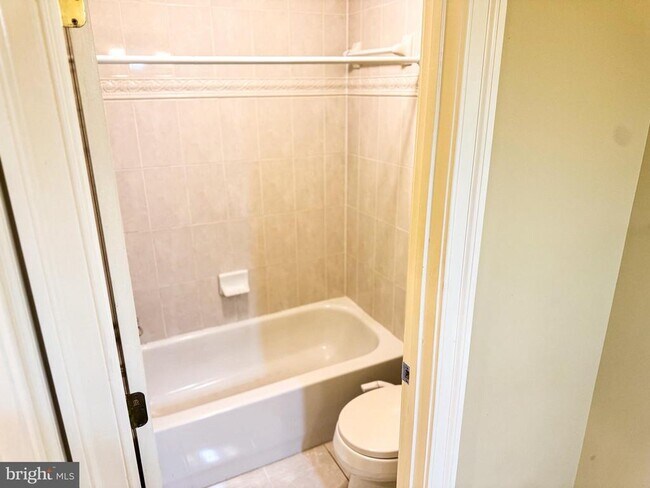 Building Photo - 6403 Velliety Ln