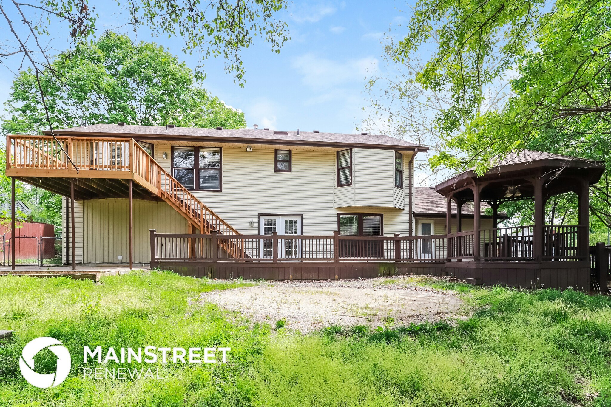 Building Photo - 5804 NW Klamm Dr