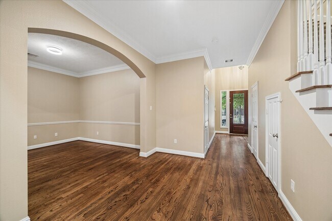 Building Photo - 5349 McCulloch Cir