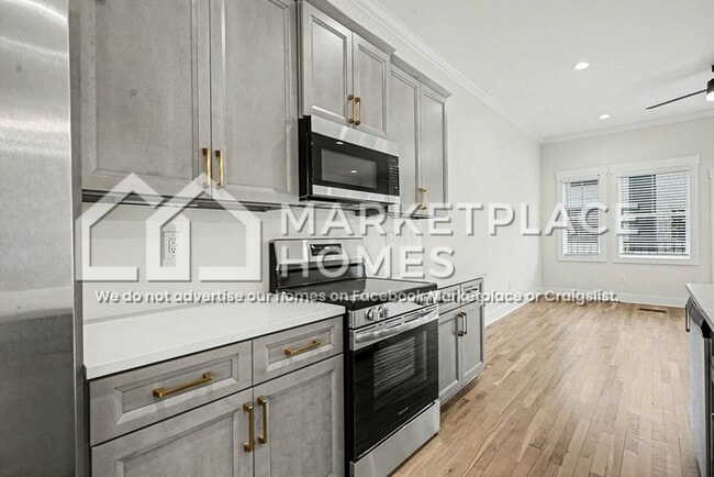 Building Photo - 976 Dozier Pl