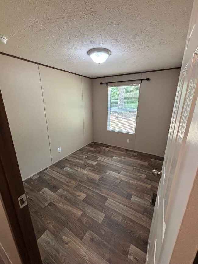 Building Photo - 2457 Culbreth Dr