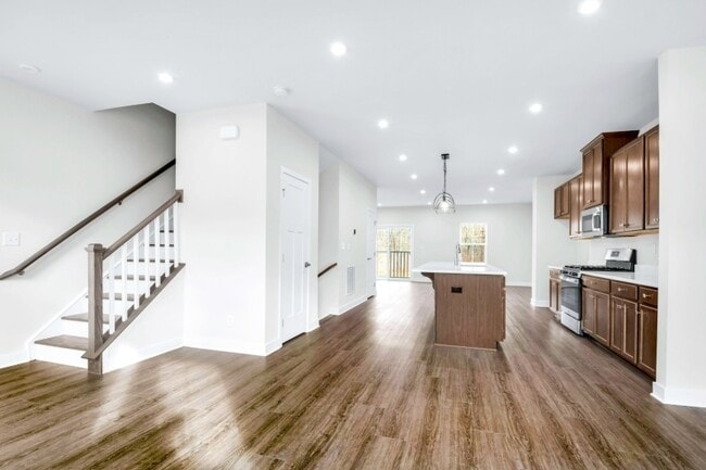 Building Photo - 29 Peckwell St