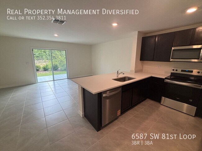 Building Photo - 6587 SW 81st Lp